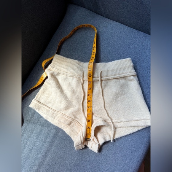 Free People Beige Elastic Waist Mohair Sleepwear Shorts Size M - Picture 6 of 7